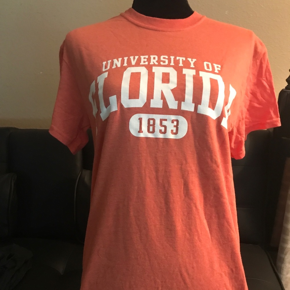 - NWT Ladies University of Florida T-shirt 🧡💙🤍